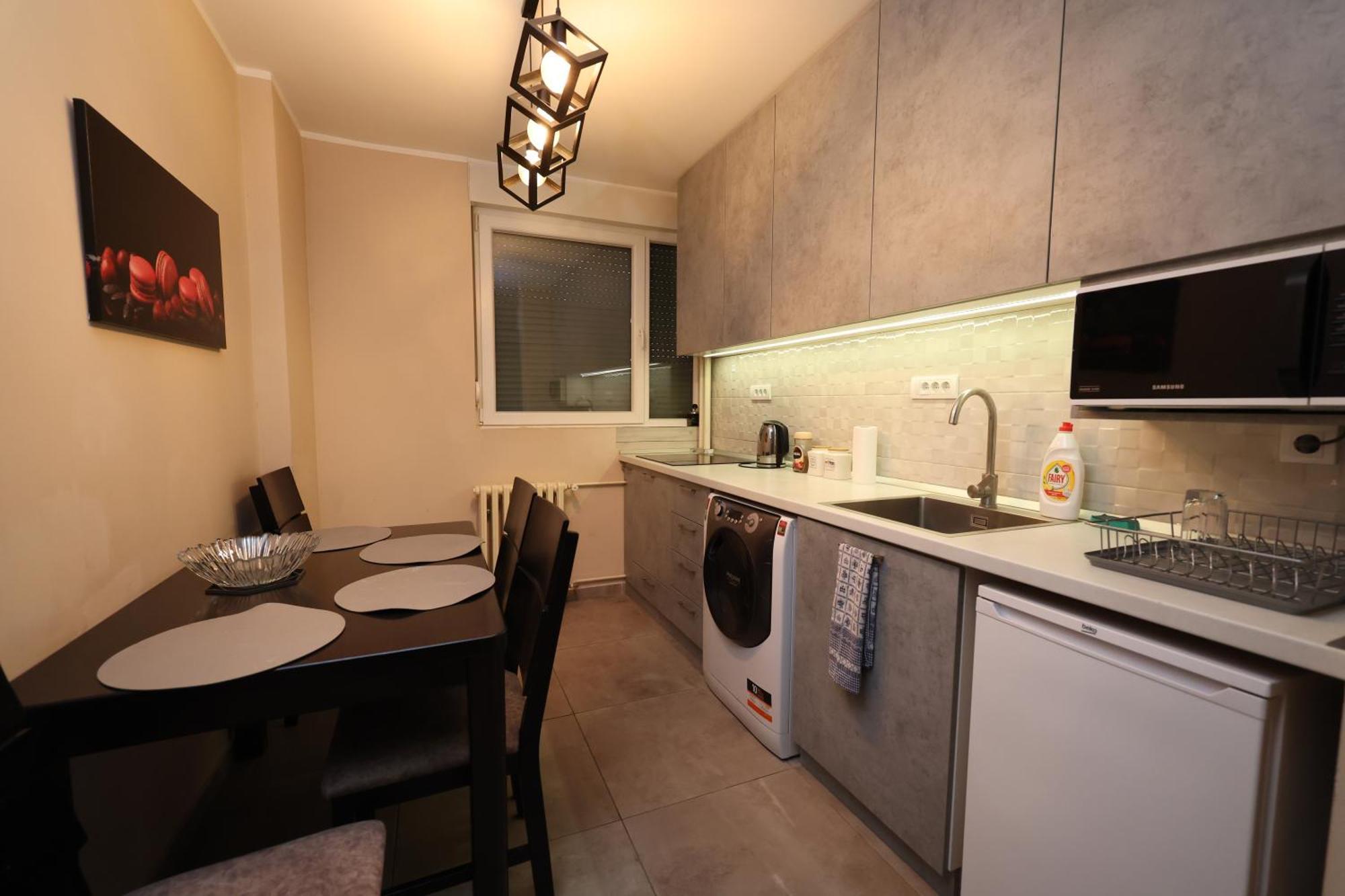 Goliath Apartment Белград Екстериор снимка