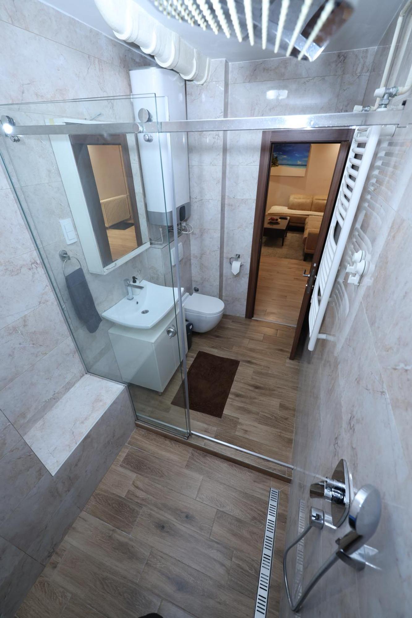 Goliath Apartment Белград Екстериор снимка